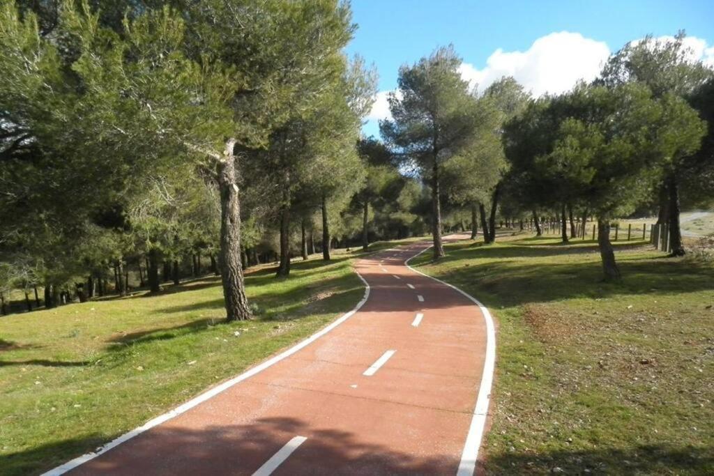 Chalet Con Piscina En Entorno Idilico La Zubia  Eksteriør bilde